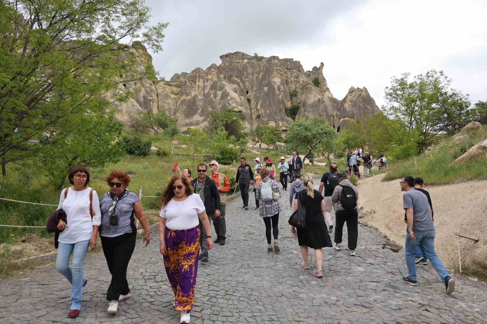 Kapadokya’da bayram yoğunluğu 13 kapadokyada bayram yogunlugu 9 mSmI6gsP