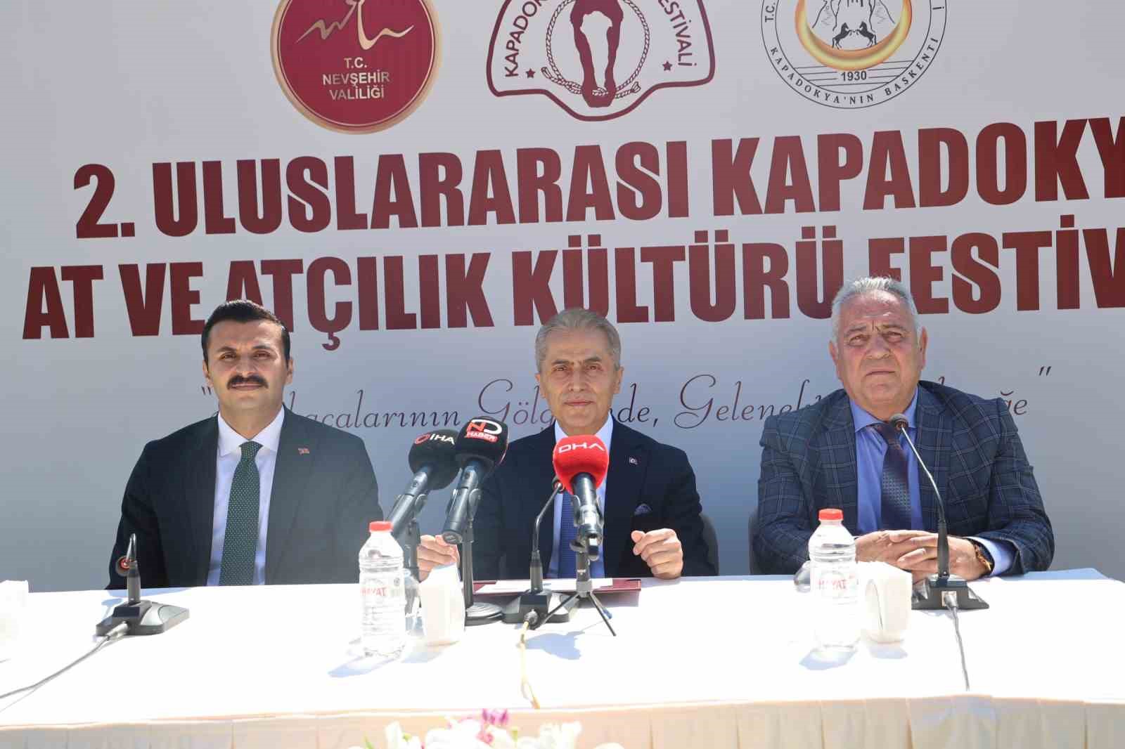 kapadokyada guzel atlar gorucuye cikacak 3 1leWrDk6
