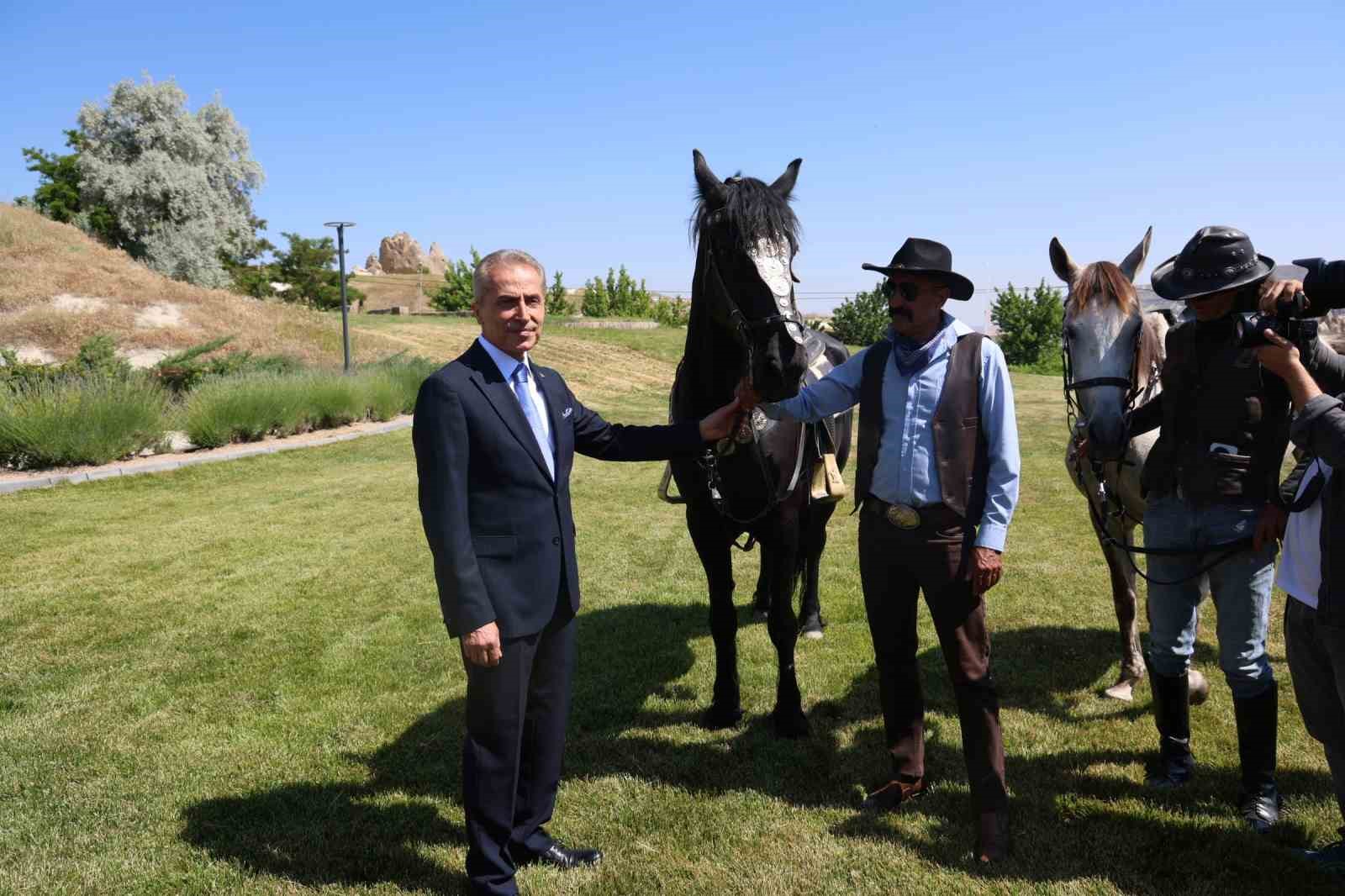 kapadokyada guzel atlar gorucuye cikacak 4 VPavF9pK