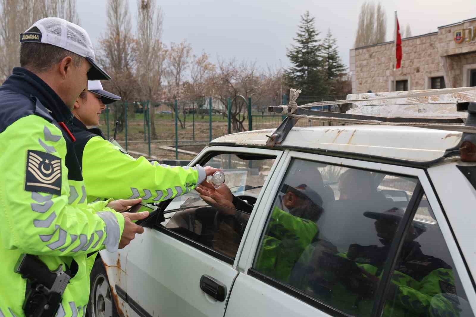 kapadokyada jandarmadan tatli uygulama 1 Ypb5b9sS