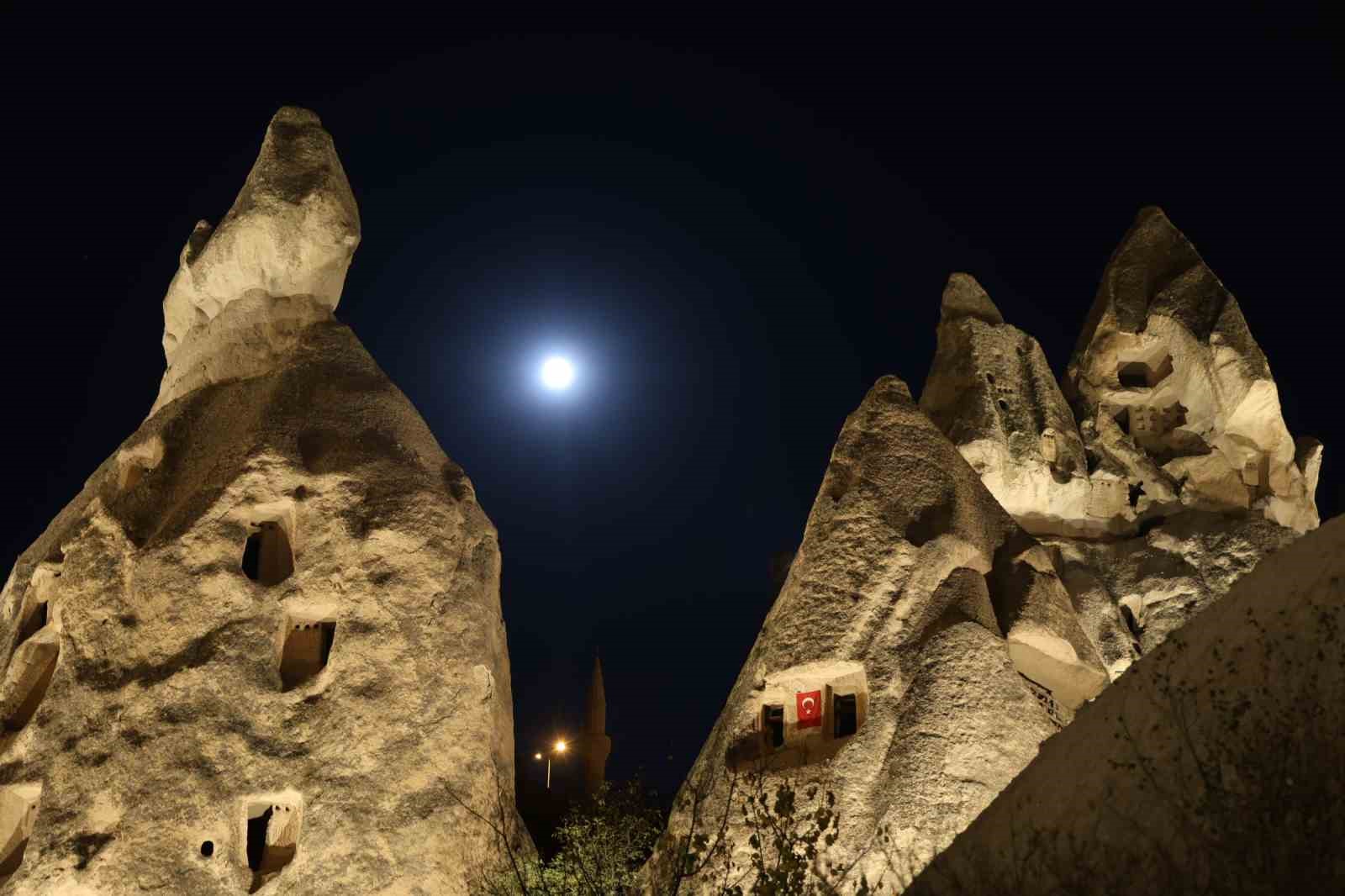 kapadokyada kunduz super ay goz kamastirdi 4 JX9H6WiO