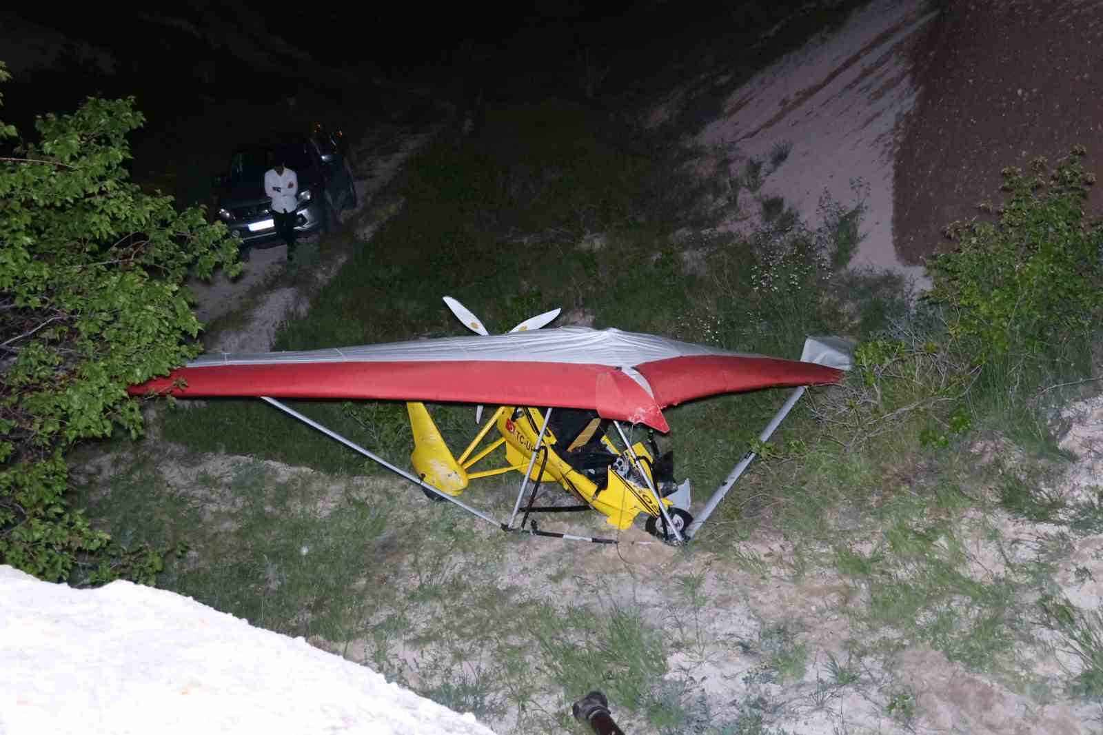 kapadokyada microlight hava araci zorunlu inis yapti 2 yarali 2 4tzHwpUn