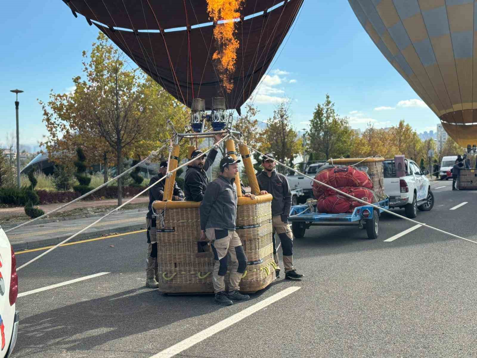 kapadokyada uretilen sicak hava balonlari cumhurbaskanligi kulliyesinde 1