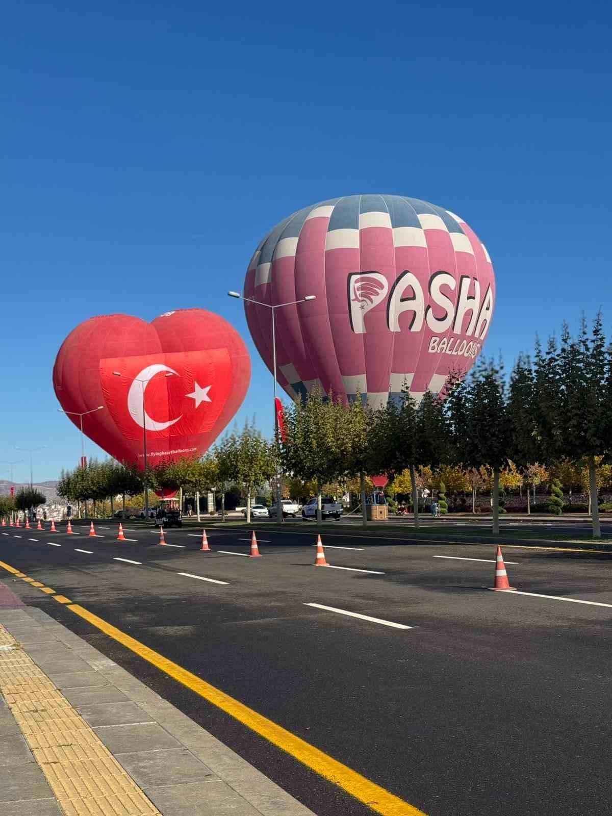 kapadokyada uretilen sicak hava balonlari cumhurbaskanligi kulliyesinde 6 aU6HpyZz