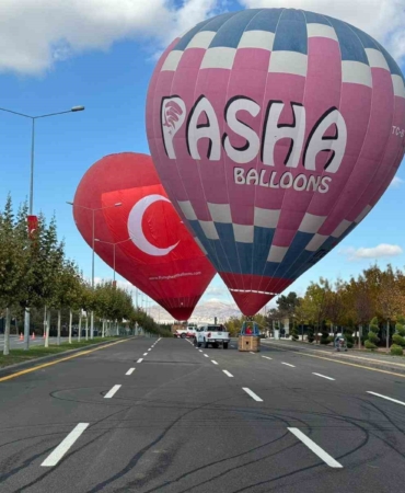 kapadokyada-uretilen-sicak-hava-balonlari-cumhurbaskanligi-kulliyesinde-jyzYym5w.jpg