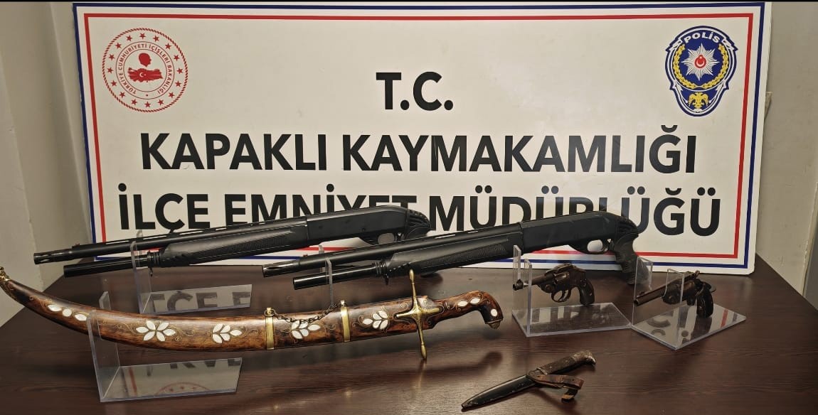 kapaklida tarihi silahlar ele gecirildi 0 HZyeG35n