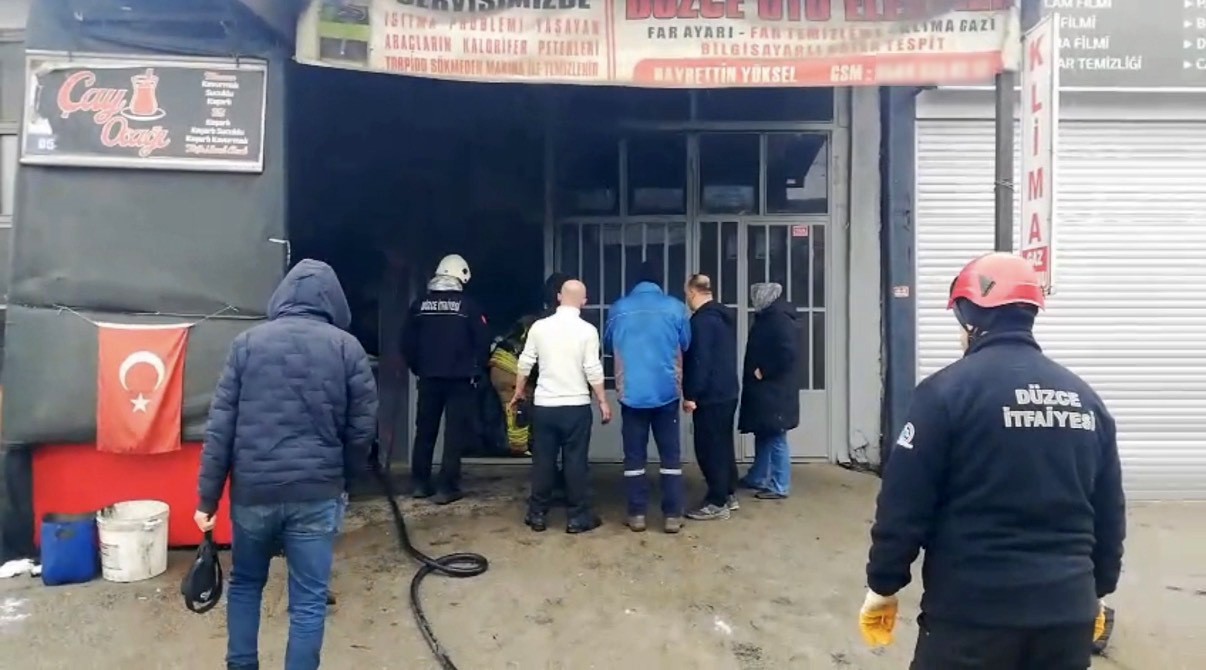 kapali dukkandan cikan dumani fark etti sanayi carsisini kurtardi 4 skttHUky