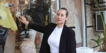 kapali-magazaya-kursun-yagdirdilar-esnaf-kadin-korku-icinde-K45vHvfx.jpg