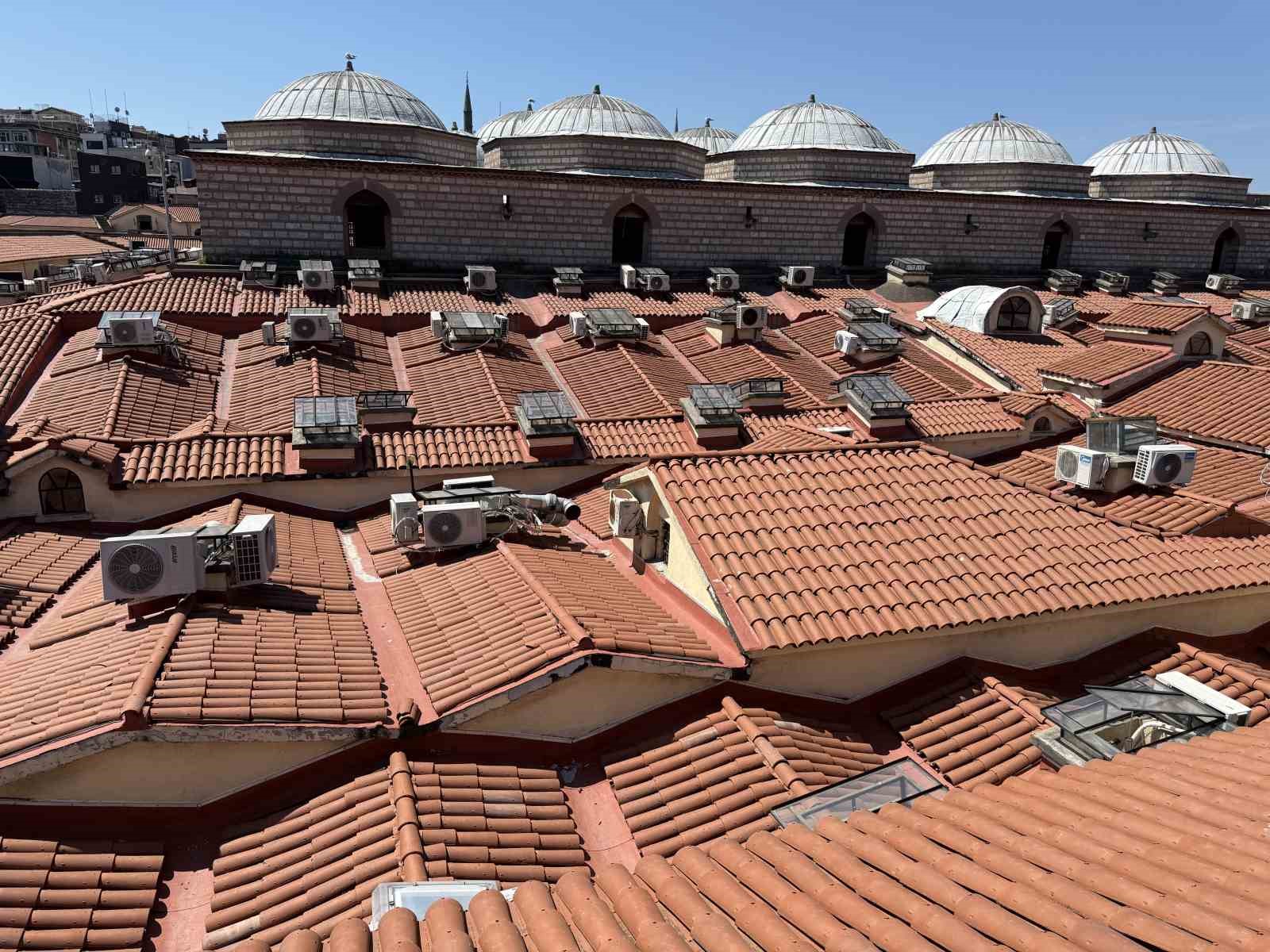 kapalicarsi turuna yogun ilgi catida adeta fotograf yarisi 4 SQNHEmCr
