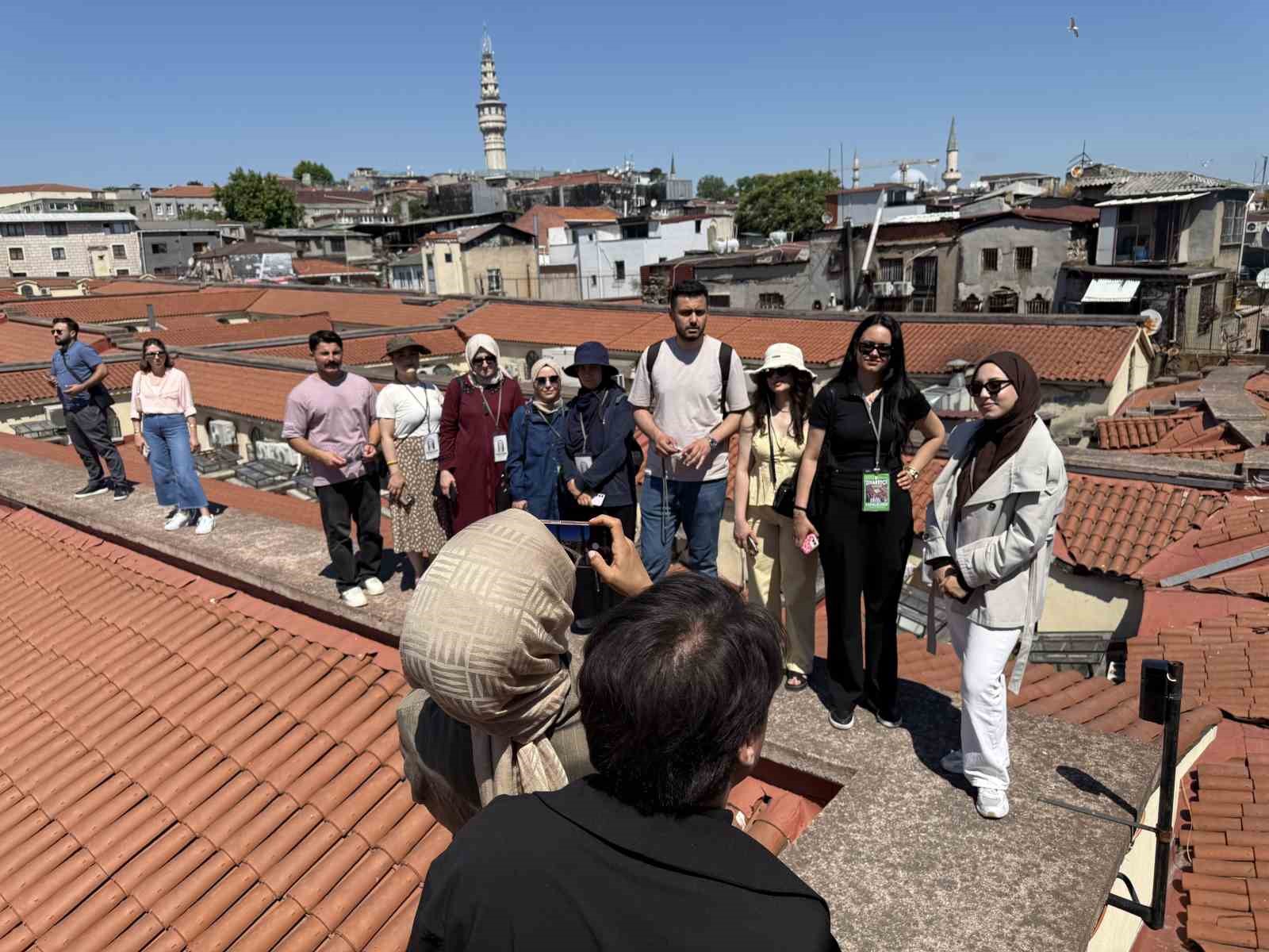 kapalicarsi turuna yogun ilgi catida adeta fotograf yarisi 5 QqAmONW5