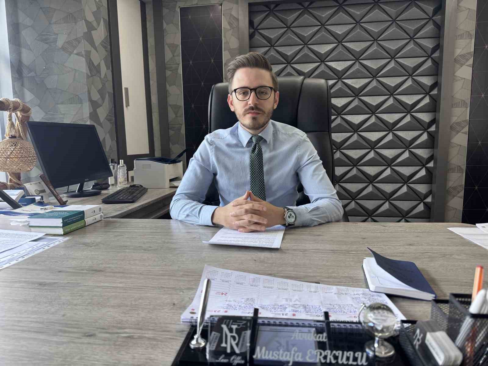 kapi onlerindeki ayakkabi ve terlige ceza gelebilir 0 RYZJwINA