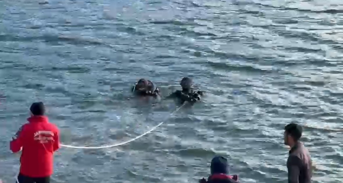 kapidagda kayip elif kumal icin aramalar genisletildi dalgiclar su altinda arama baslatti 0
