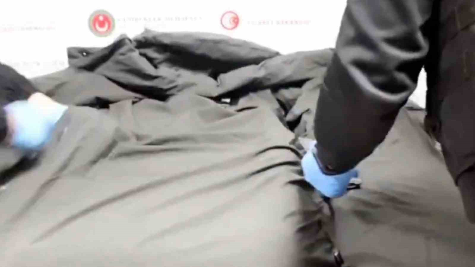 kapikulede 12 kilogram uyusturucu ele gecirildi 4 prgyH1ZL