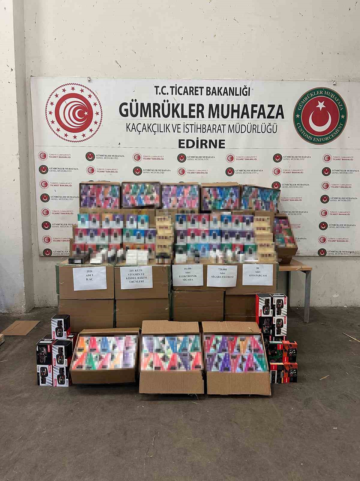 kapikulede milyonluk kacak esya operasyonu 10 bin 400 adet elektronik sigara yakalandi 4 ba1DhuMw