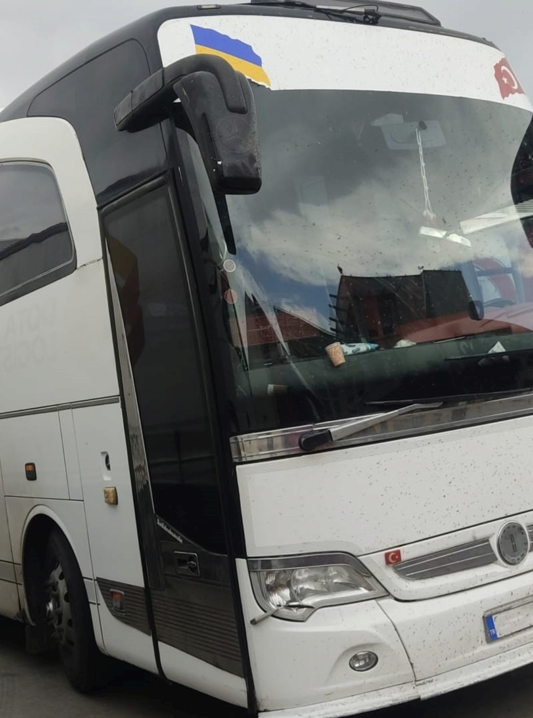 kapikulede yolcu otobusunde 2 bin adet canli yesil alg ele gecirildi 3 jOdw9lH8