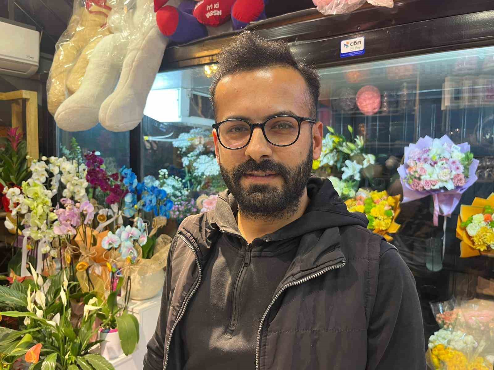 kapiya 100 tl birakip 5 bin tllik pelus ayiyi caldilar 7 kN8HGe55