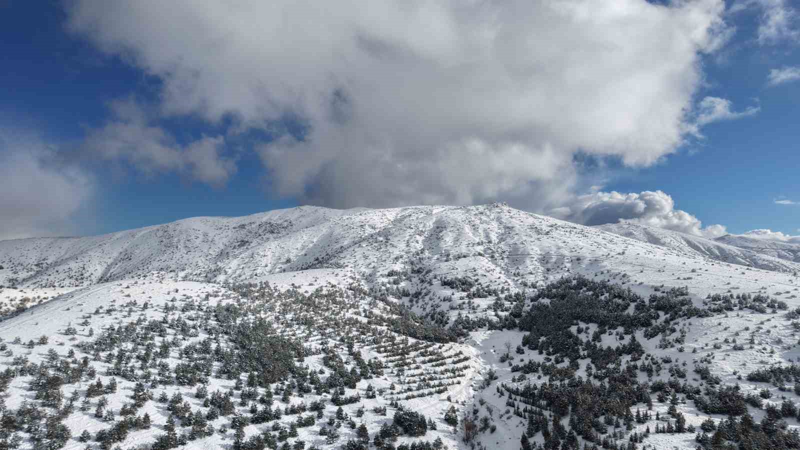 kar hasretini bin 744 rakimli dagda giderdiler zirvede kis manzarasi gorsel solen sundu 3 uKNYHuED