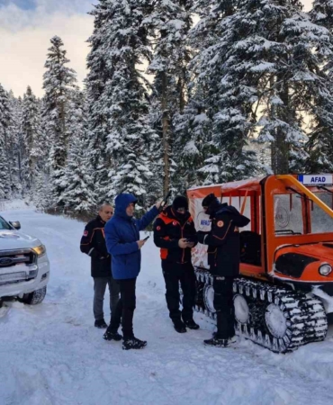 kar-keyfini-yasamak-isteyen-11-kisi-karda-mahsur-kaldi-6UVwk5k1.jpg