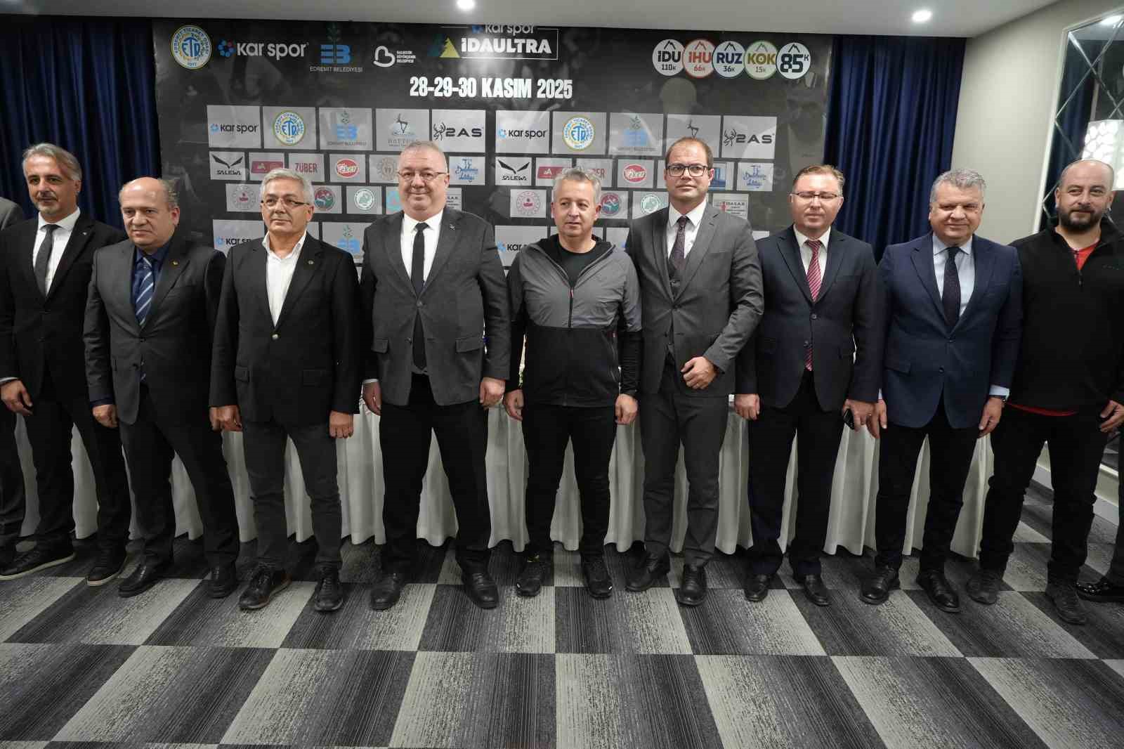 kar spor ida ultranin basin toplantisi yapildi 4 9cqUtCby