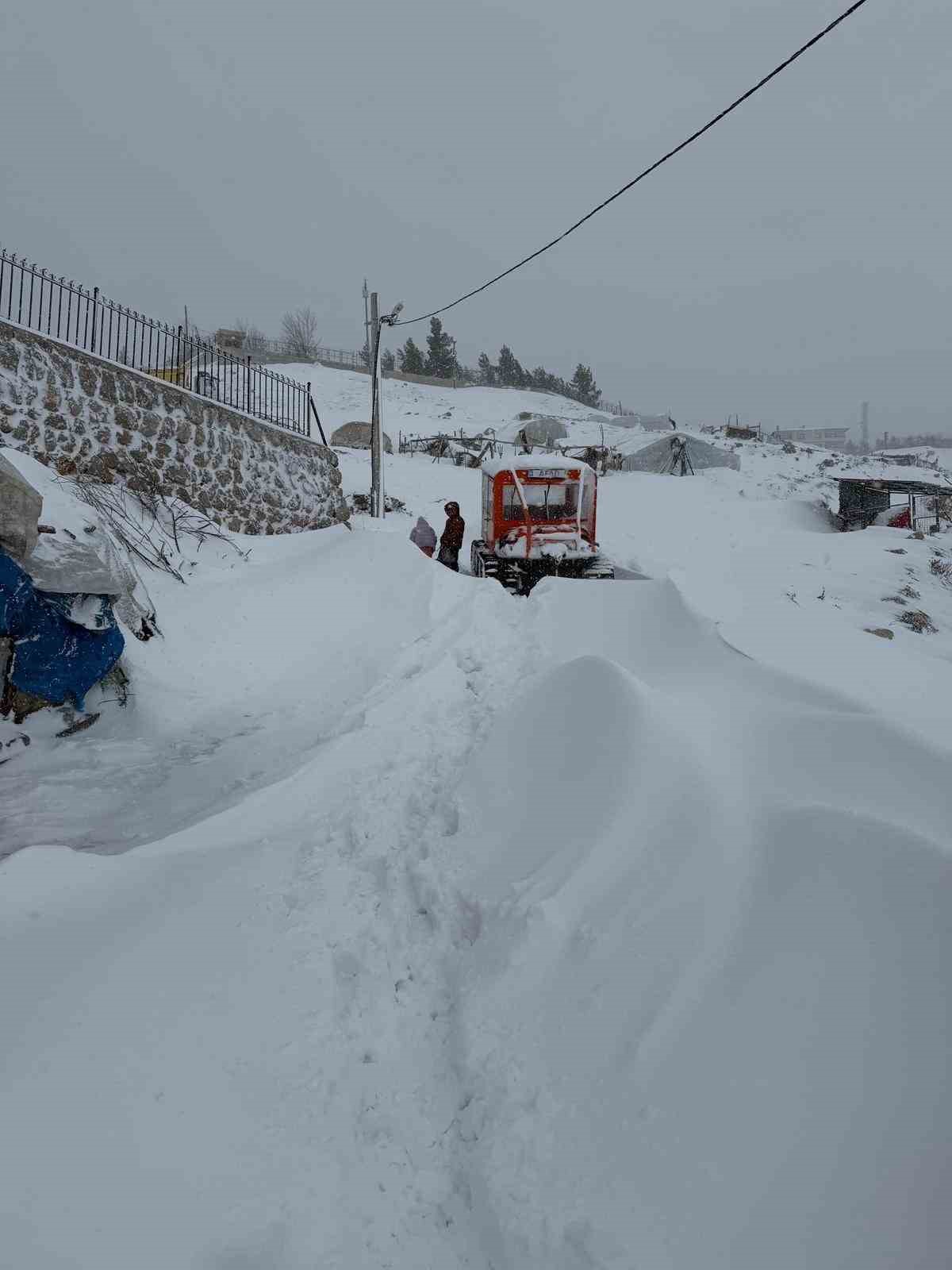 kar tipi soguk dinlemedi afad 400 metre sirtinda tasidi 3 Qj6LuQah