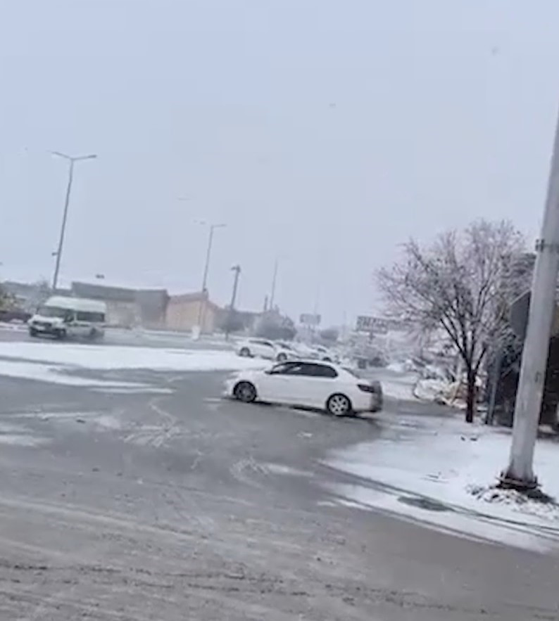 kar uzerinde drift yapanlar polisten kacamadi 1 ULDNdHT2
