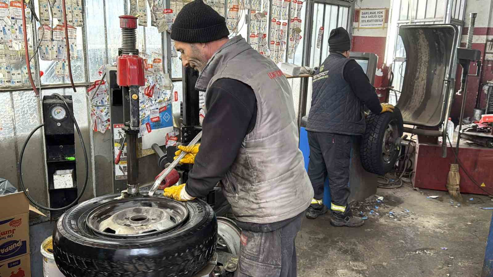 kar yagdi kis lastigi telasi basladi 1 EdqQSdkO