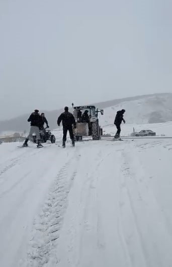 kar yagisi sonra eglenceli anlar 0 YjTHVHvK