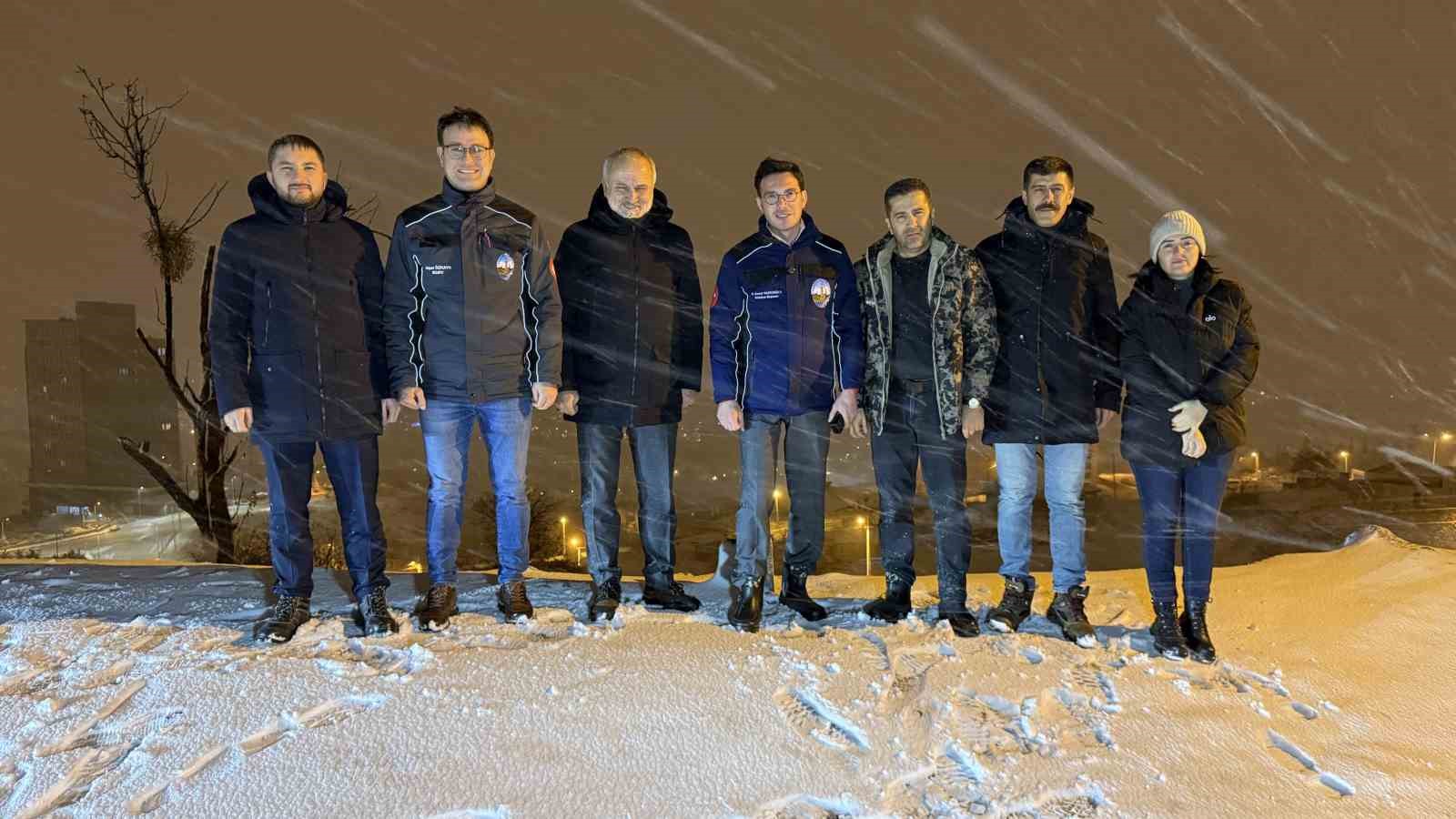 Kar yağışına karşı Tokat Belediyesi’nden etkin mücadele 8 kar yagisina karsi tokat belediyesinden etkin mucadele 4 dMOc5rSU
