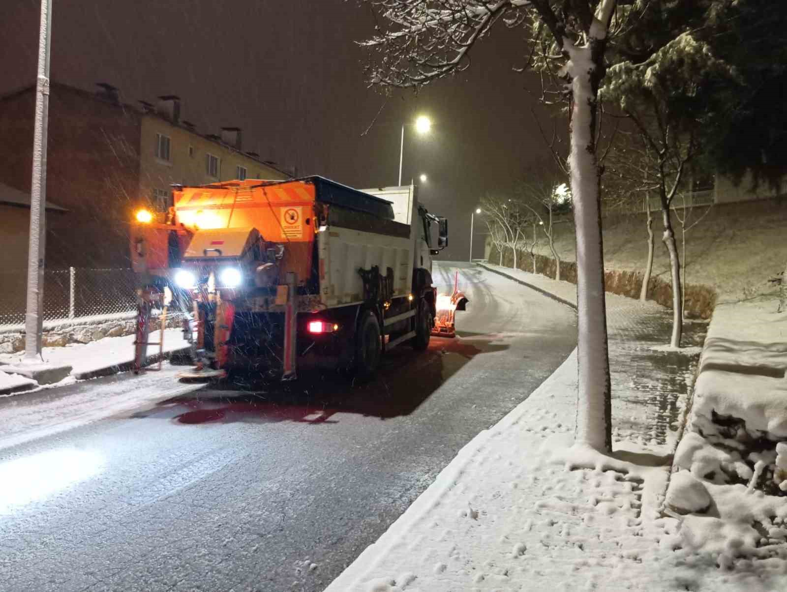 Kar yağışına karşı Tokat Belediyesi’nden etkin mücadele 9 kar yagisina karsi tokat belediyesinden etkin mucadele 5 k98cJOqu