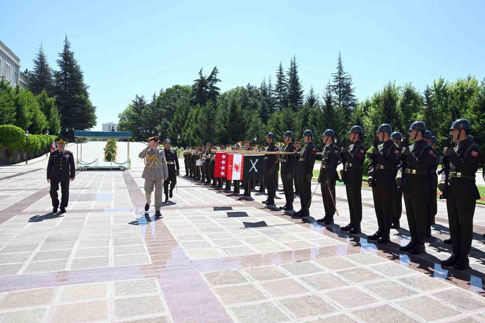 kara kuvvetleri komutani tokel birlesik krallik kara kuvvetleri komutani orgeneral walker ile gorustu 3 8GkdSwXQ
