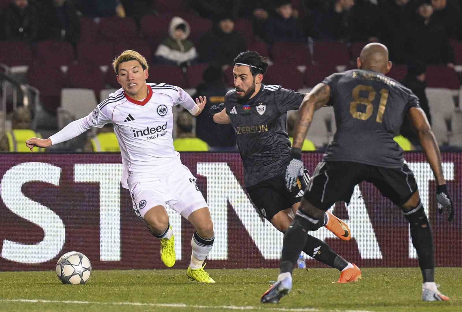 karabag 904te eintracht frankfurtu devirdi 3 Og9kYkyX