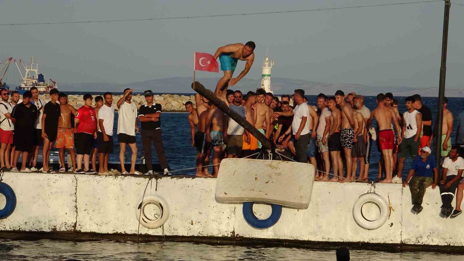 Karabiga’da "42. Priapos Deniz Festivali" coşkusu 5 karabigada 42 priapos deniz festivali coskusu 1 S3mKsvyh
