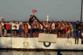 karabigada-42-priapos-deniz-festivali-coskusu-9Aq8mCag.jpg