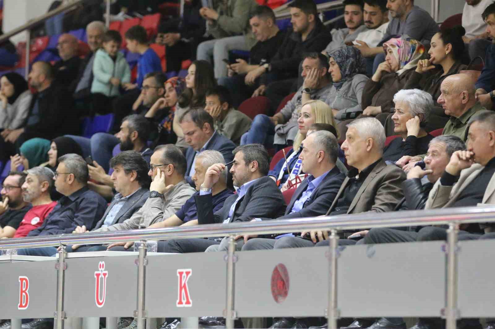 karabuk demir kartal sahasinda fenerbahceye maglup oldu 7 HAfIaS4Y