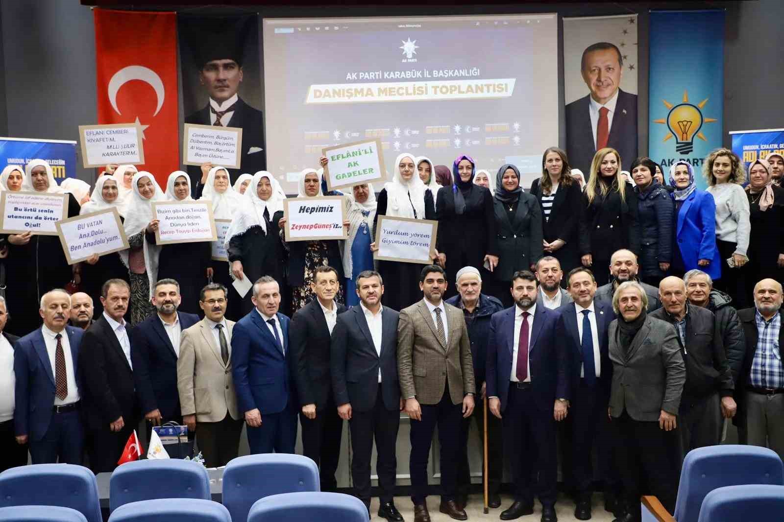 karabuklu kadinlardan baskan gunese yoresel kiyafetli destek 2 Tlmbe91k