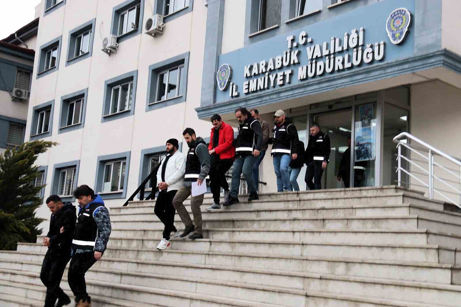 karabukte 12 milyon liralik dolandiricilik operasyonunda 7 tutuklama 2 QivI8ArR