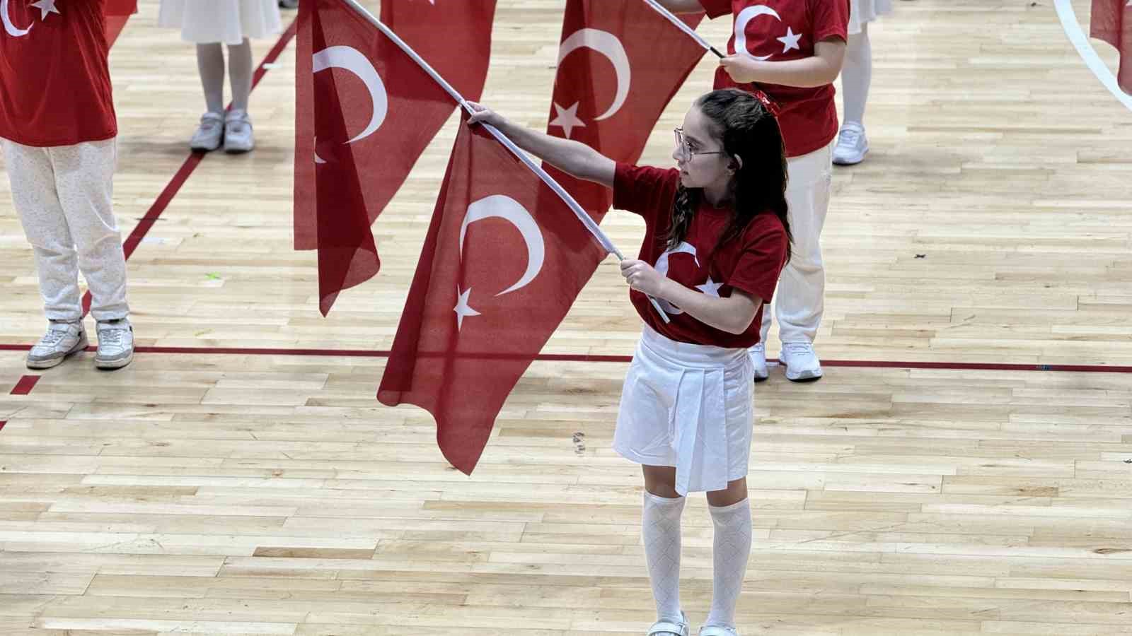karabukte 23 nisan coskusu spor salonuna sigmadi 11 2P4rEIQp
