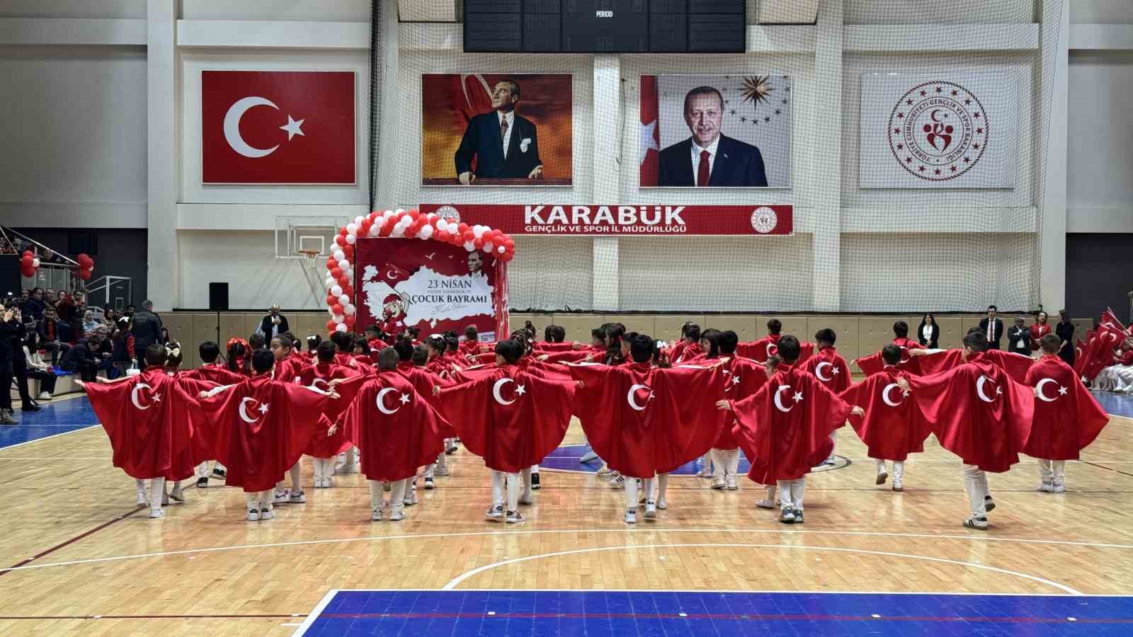 karabukte 23 nisan coskusu spor salonuna sigmadi 7 lMTNheeJ