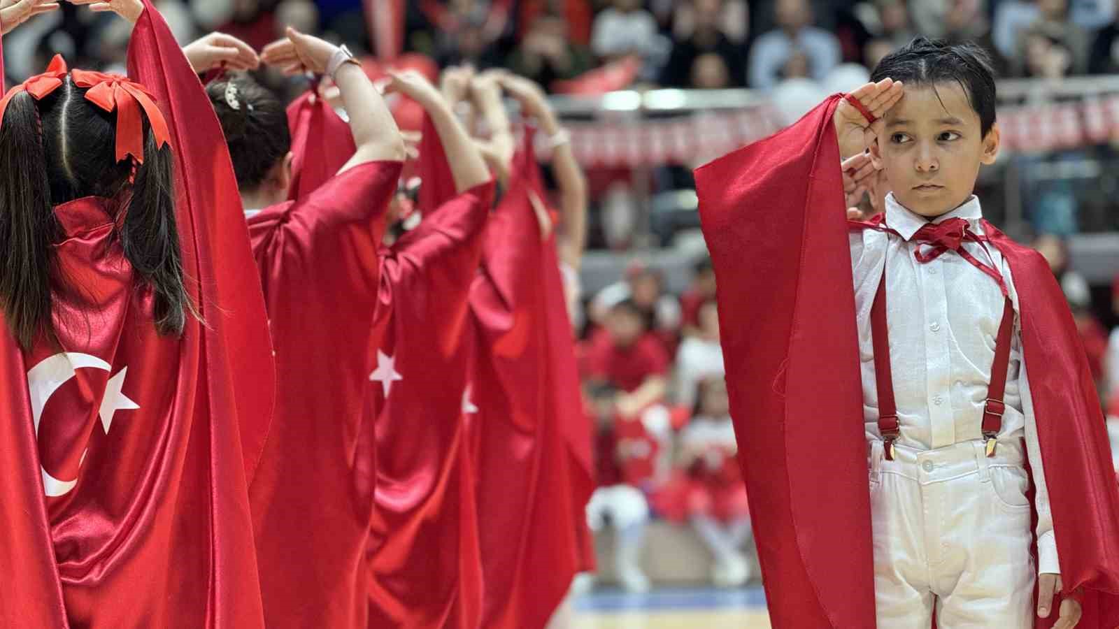 karabukte 23 nisan coskusu spor salonuna sigmadi 9 KYXznTtZ