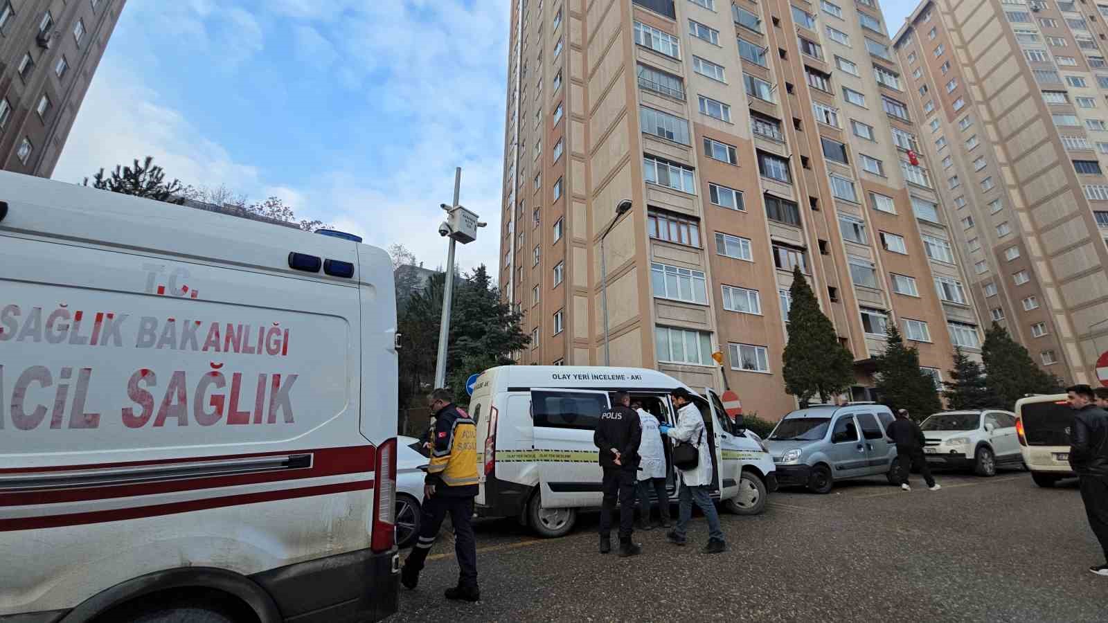 karabukte 5 kattan dusen yasli kadin yasamini yitirdi 3 DjtFOfl4