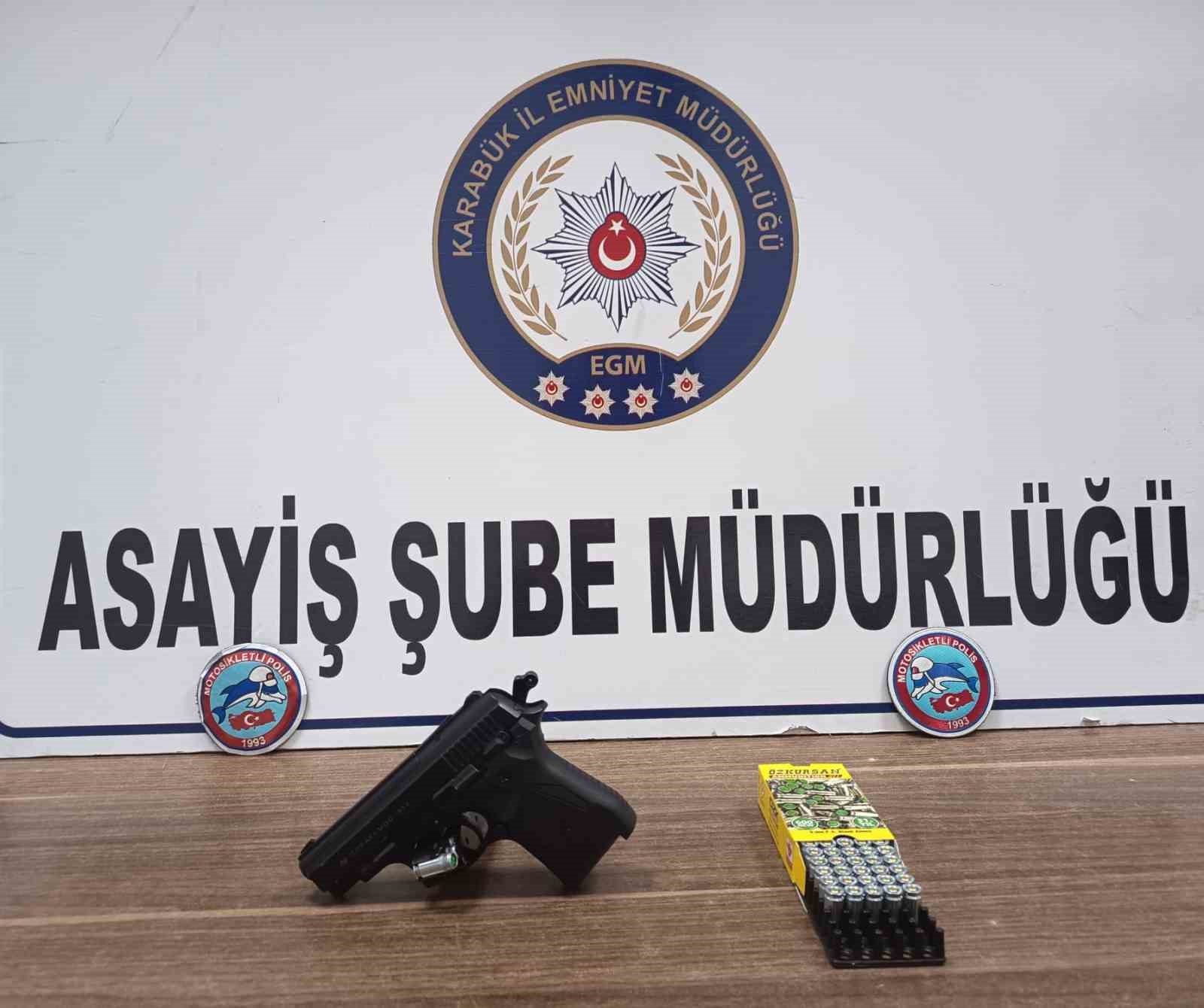 karabukte asayis uygulamalarinda aranan 20 kisi yakalandi 2 lftJ5zFY