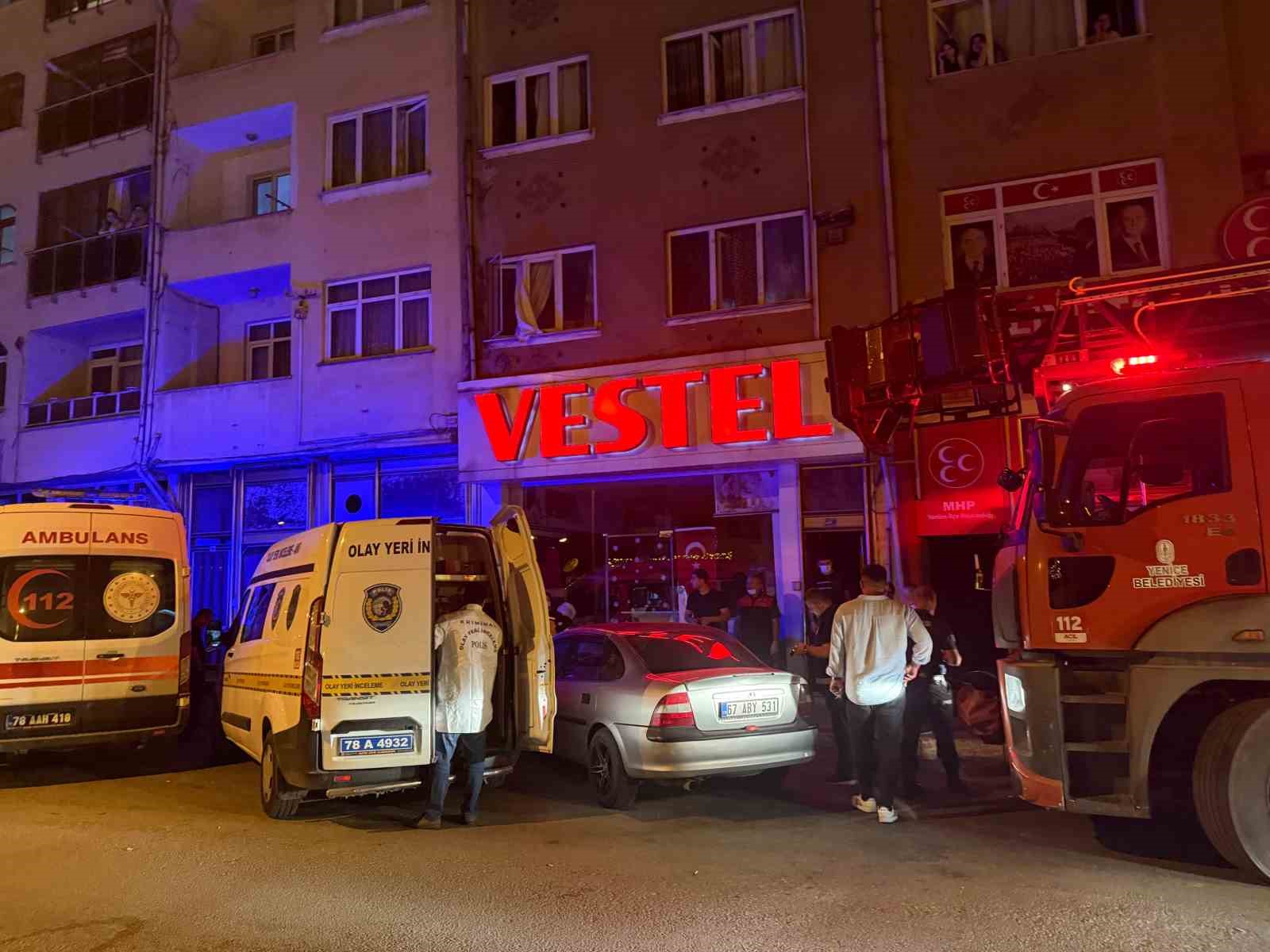 karabukte dehset esinin bogazini keserek oldurdu 2