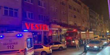 karabukte-dehset-esinin-bogazini-keserek-oldurdu-PjD4A1zQ.jpg