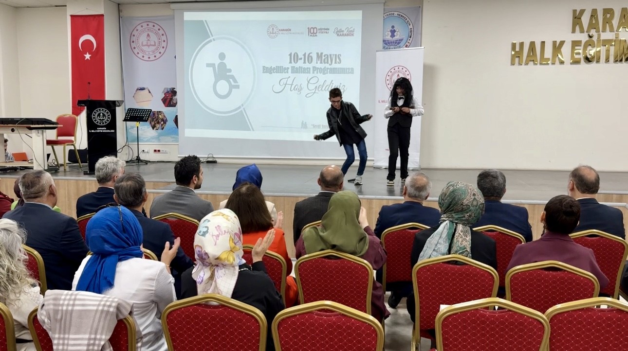 karabukte engelsiz yetenekler sahne aldi 2 nMdpG2Nm