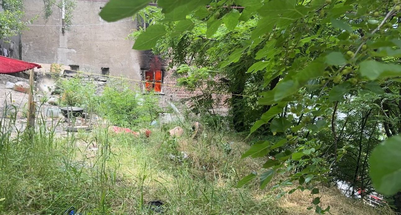 Karabük’te ev yangını büyümeden söndürüldü 5 karabukte ev yangini buyumeden sonduruldu 1 CP28Xell
