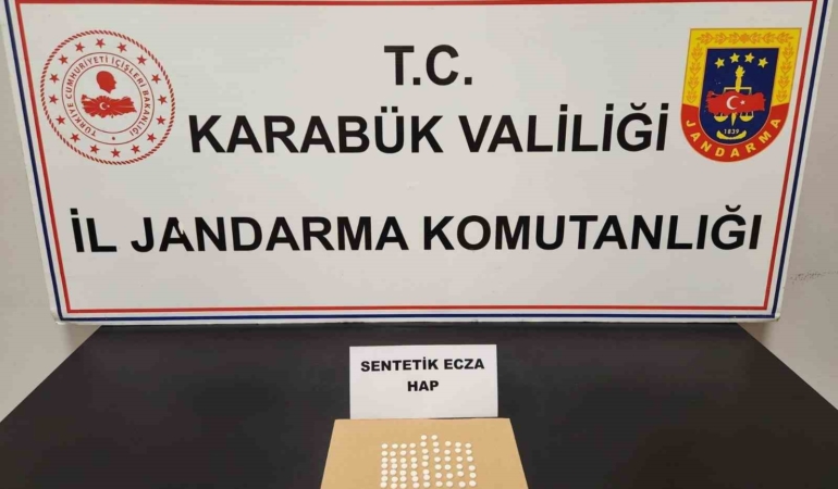 karabukte-jandarmadan-uyusturucu-operasyonu-3-gozalti-W2KtXqvF.jpg