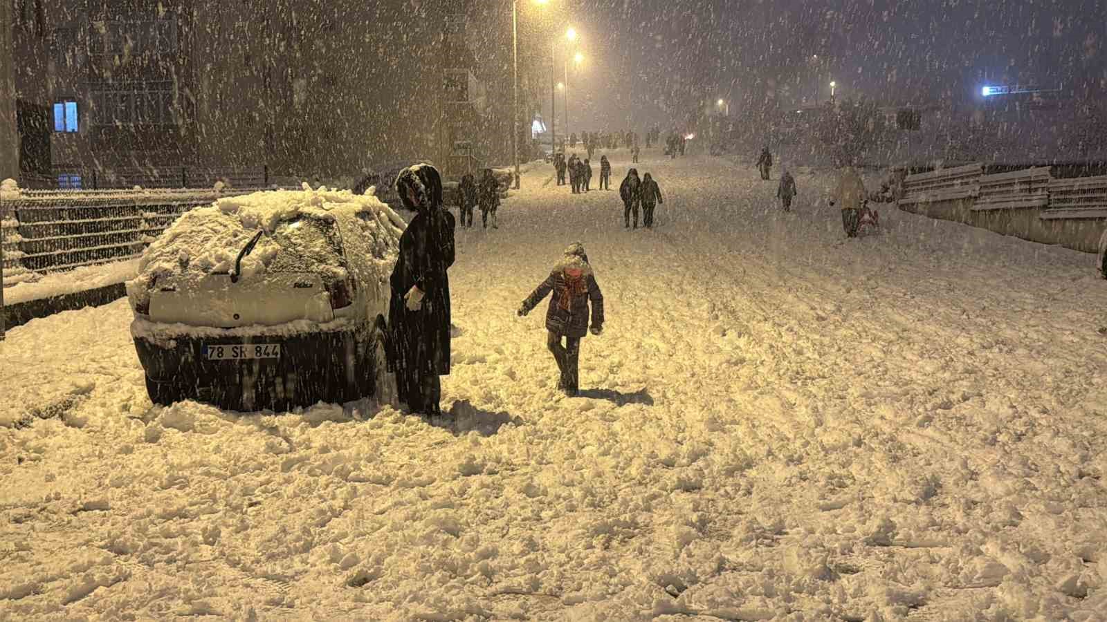 karabukte kar cilesi ve eglence bir arada 11 r7ZpjflI