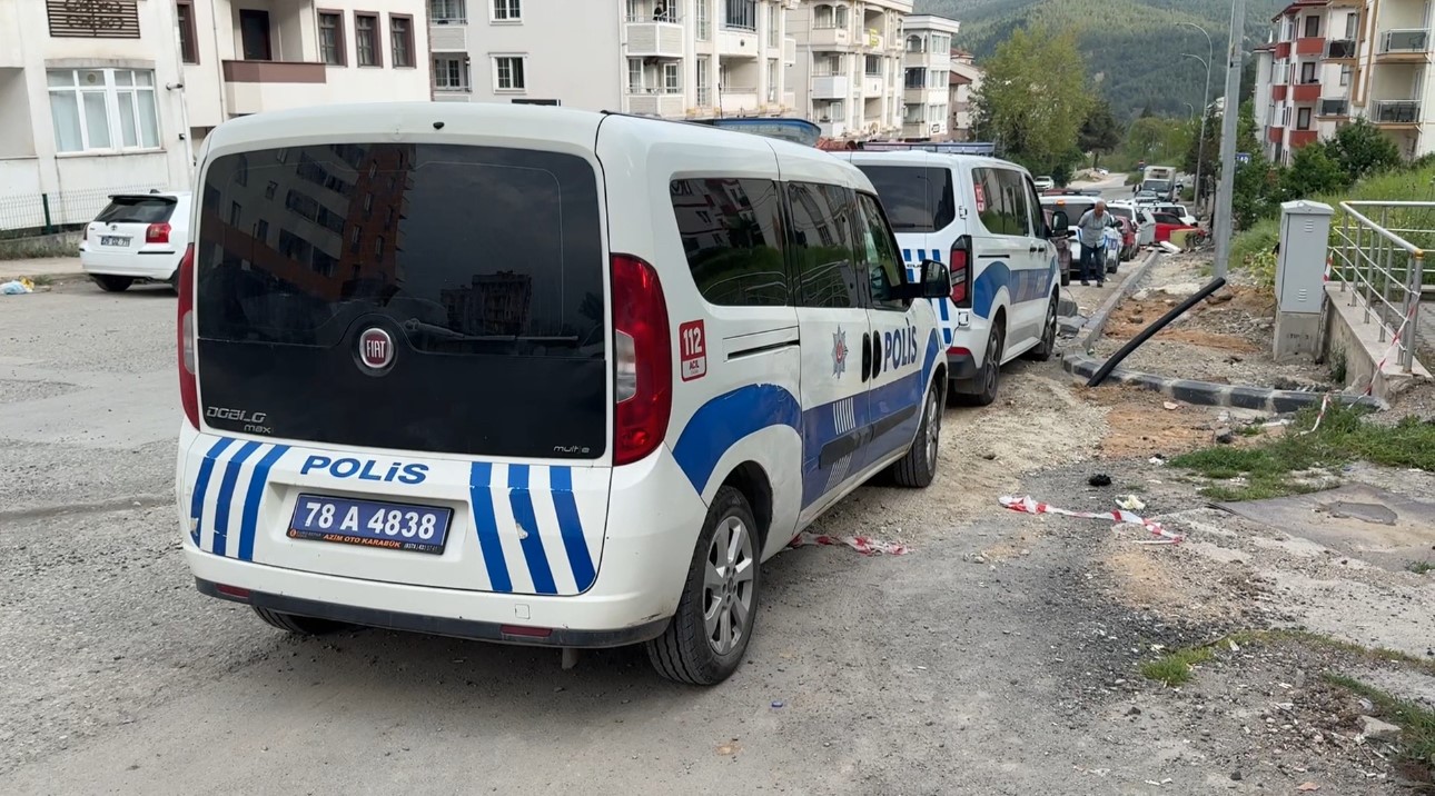 Karabük’te karbonmonoksitten zehirlenen bir kişi evinde ölü bulundu 5 karabukte karbonmonoksitten zehirlenen bir kisi evinde olu bulundu 1 XTLvFANk
