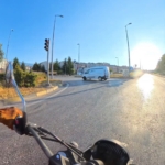 karabukte-kirmizi-isik-ihlalleri-kask-kamerasinda-r4UOeSg4.jpg