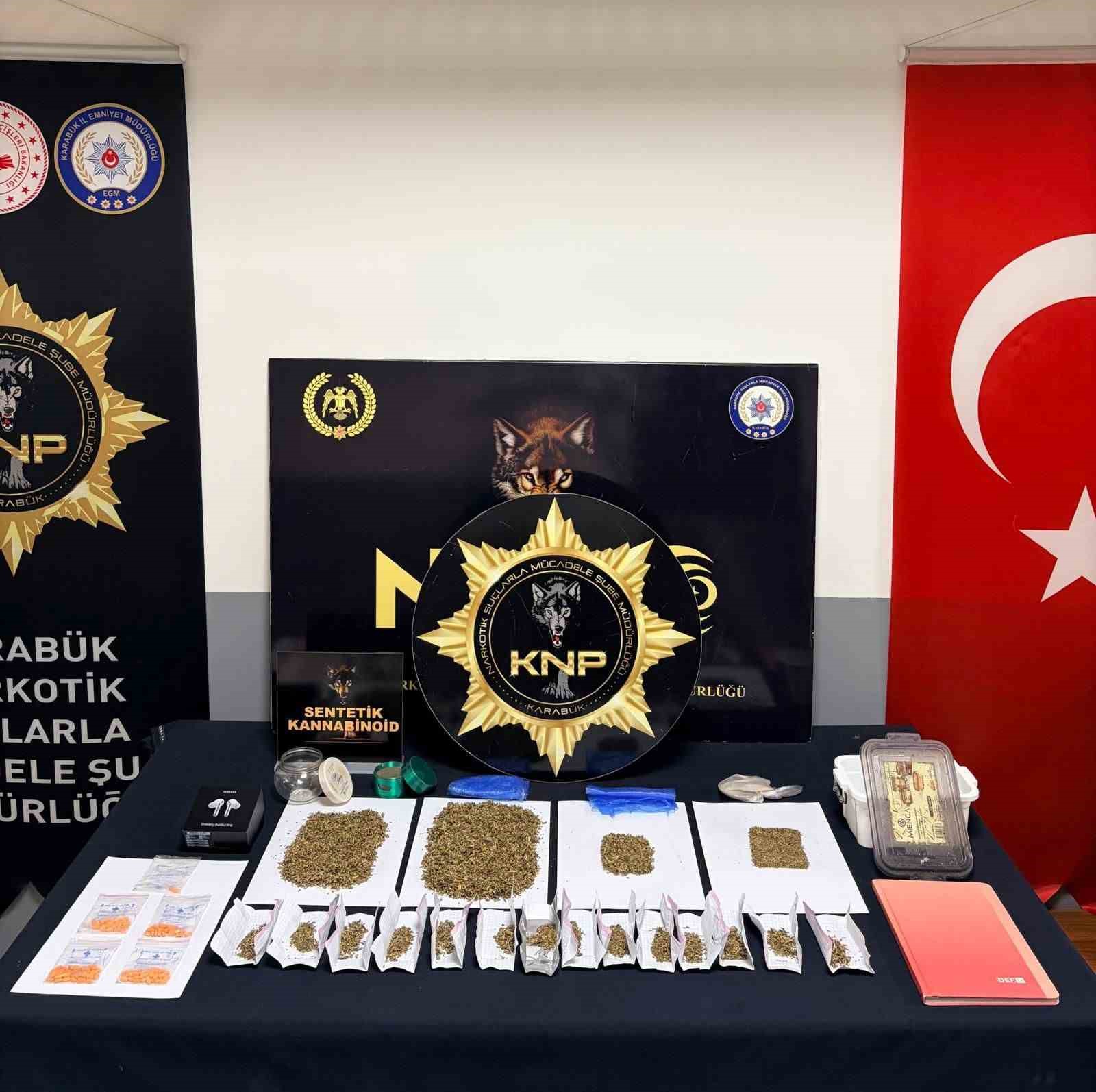 karabukte narkotik operasyonlari 4 kisi tutuklandi 0 IVAlYbJk